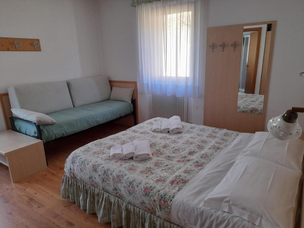 Hotel Garni B&B Maffei Pinzolo Luaran gambar