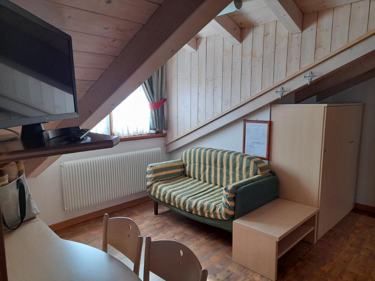 Hotel Garni B&B Maffei Pinzolo Luaran gambar