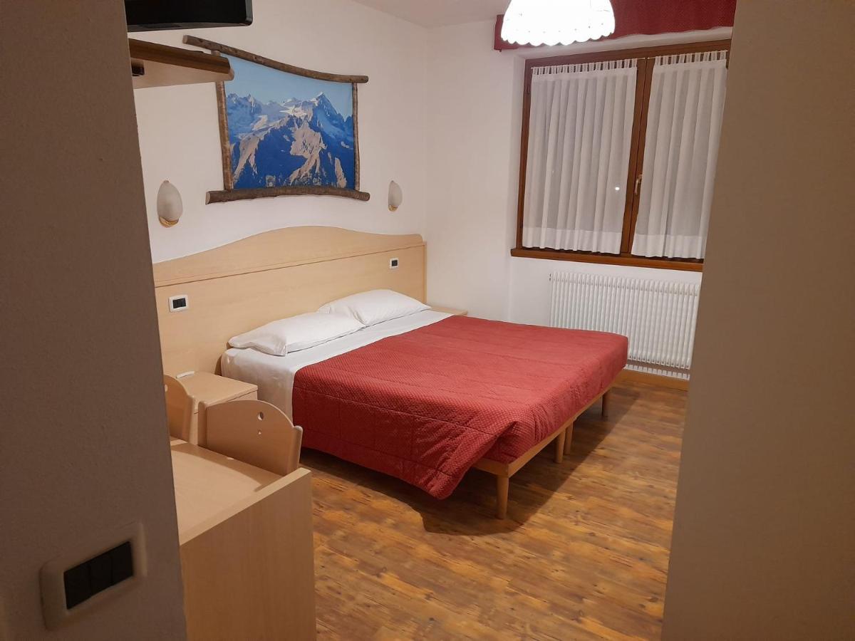 Hotel Garni B&B Maffei Pinzolo Luaran gambar